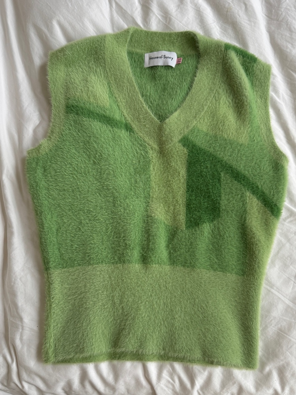 House of Sunny Green Fuzzy Abstract Sweater Vest Size 4